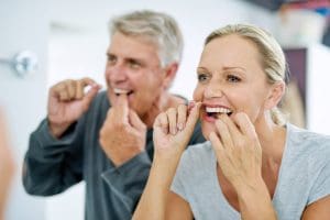 cura e manutenzione degli impianti dentali